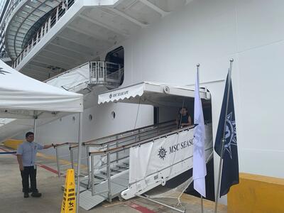 MSC YC embark